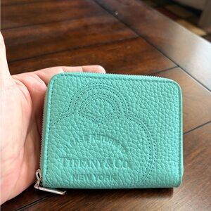 Tiffany & Co. Please Return to Tiffany Leather Zip Wallet NWOT